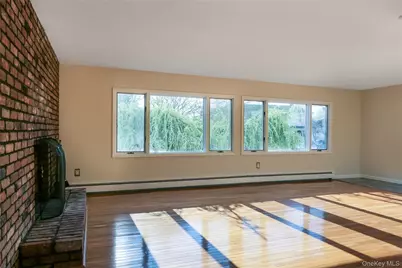 10 Marie Crescent, Patchogue, NY 11772 - Photo 10