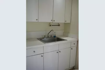 117 Blydenburg Avenue #B, Smithtown, NY 11787 - Photo 22