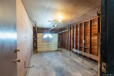 106 Powell Court, North Babylon, NY 11703 - Photo 20