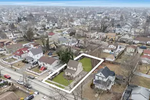 33 Willow Ave, Freeport, NY 11520 - Photo 26