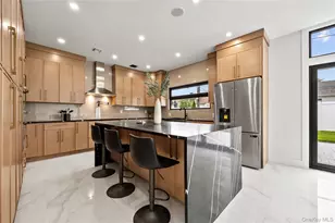 48 Martin Ln, Westbury, NY 11590 - Photo 2