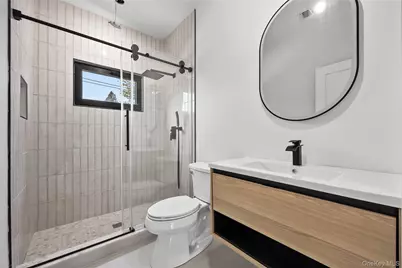 48 Martin Lane, Westbury, NY 11590 - Photo 20