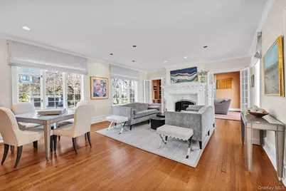 10 Clover Drive, Great Neck, NY 11021 - Photo 4