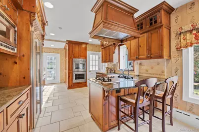 10 Clover Drive, Great Neck, NY 11021 - Photo 10