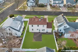 88 Krug Pl, Mineola, NY 11501 - Photo 2