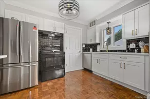 447 Chestnut St, West Hempstead, NY 11552 - Photo 6