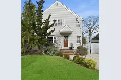 447 Chestnut Street, West Hempstead, NY 11552 - Photo 1