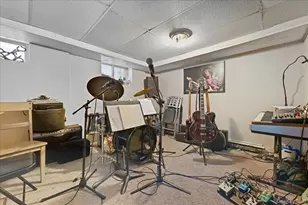 447 Chestnut St, West Hempstead, NY 11552 - Photo 20