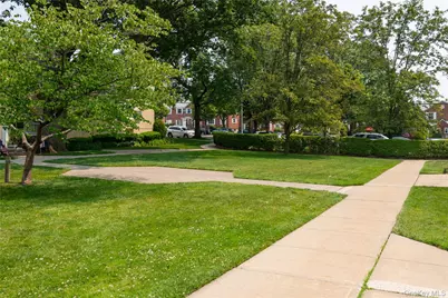 71-36 Little Neck Pkwy #150A, Bellerose, NY 11426 - Photo 14