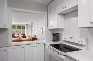 20 Old Mamaroneck Rd, White Plains, NY 10605 - Photo 8