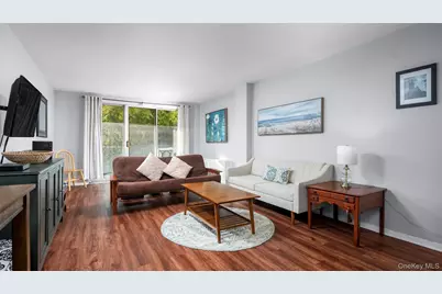 20 Old Mamaroneck Road #2D, White Plains, NY 10605 - Photo 2