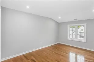 243-36 Caney Rd, Rosedale, NY 11422 - Photo 22