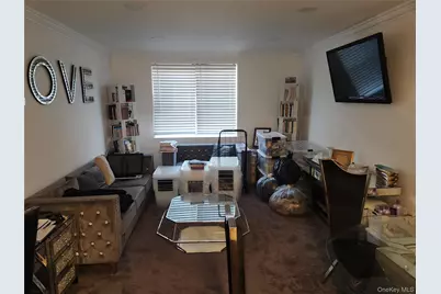 30 Cathedral Avenue #6B, Hempstead, NY 11550 - Photo 8