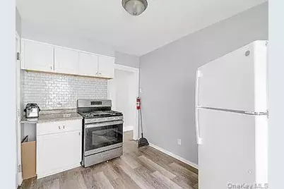 16 Park Place #1, Poughkeepsie, NY 12601 - Photo 4