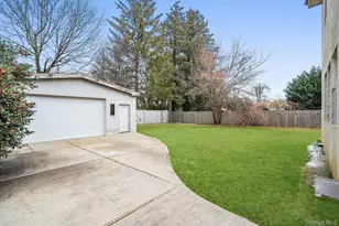 181 Walnut St, Lynbrook, NY 11563 - Photo 30