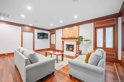 181 Walnut Street, Lynbrook, NY 11563 - Photo 6