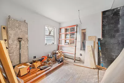 181 Walnut Street, Lynbrook, NY 11563 - Photo 24