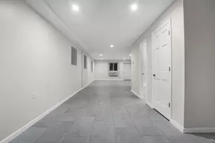 332 Underhill Ave, Bronx, NY 10473 - Photo 18