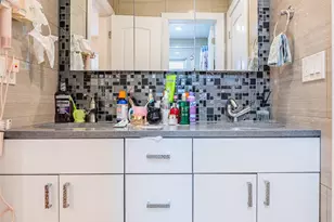 88 Elmwood St, Plainview, NY 11803 - Photo 32