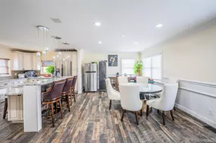 88 Elmwood St, Plainview, NY 11803 - Photo 4