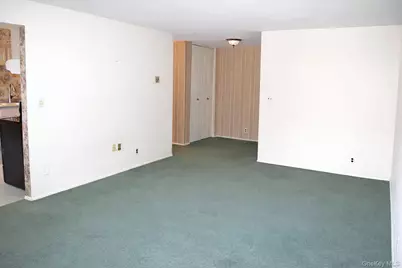 10 Oakwood Terrace #88, New Windsor, NY 12553 - Photo 8