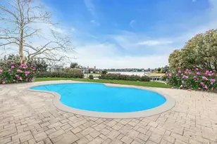 26 Oak Ln, Hampton Bays, NY 11946 - Photo 44