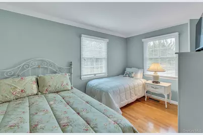 26 Oak Lane, Hampton Bays, NY 11946 - Photo 20