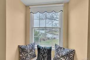 26 Oak Ln, Hampton Bays, NY 11946 - Photo 32