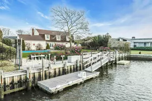 26 Oak Ln, Hampton Bays, NY 11946 - Photo 40