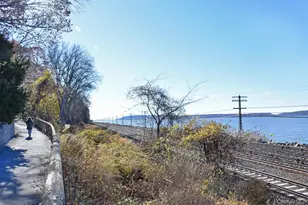 8 Washington Pl, Tarrytown, NY 10591 - Photo 26