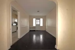 118 Van Cortlandt Ave W, Bronx, NY 10463 - Photo 14