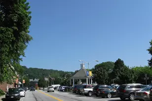 60 Foxwood Dr, Pleasantville, NY 10570 - Photo 36