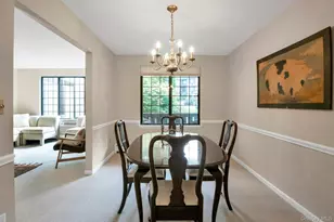 60 Foxwood Dr, Pleasantville, NY 10570 - Photo 10