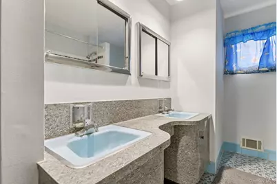 14 Fairway Drive, Great Neck, NY 11020 - Photo 28