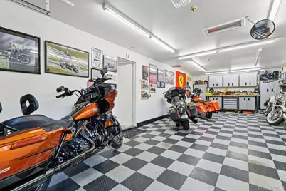 14 Fairway Drive, Great Neck, NY 11020 - Photo 30