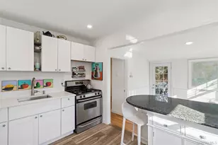 165 Springville Rd, Hampton Bays, NY 11946 - Photo 10