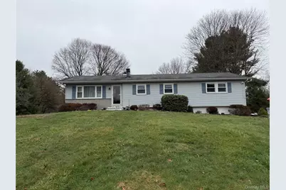 27 Monaco Drive, Hopewell Junction, NY 12533 - Photo 2