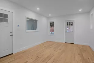 679 E 221st St, Bronx, NY 10467 - Photo 10