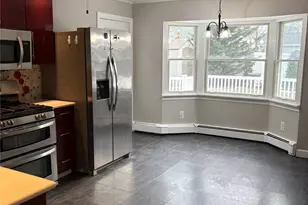 104 Ohls St, Patchogue, NY 11772 - Photo 4