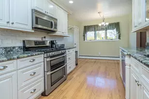 2 Terry Ct, Glen Head, NY 11545 - Photo 14