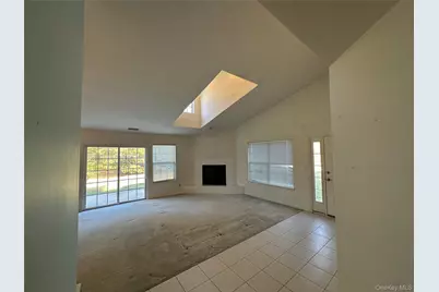 47 Summerfield Lane N, Riverhead, NY 11901 - Photo 6