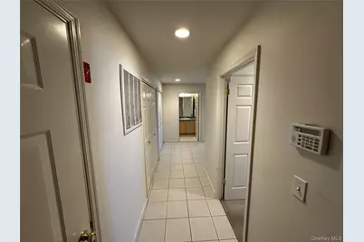 47 Summerfield Lane N, Riverhead, NY 11901 - Photo 8