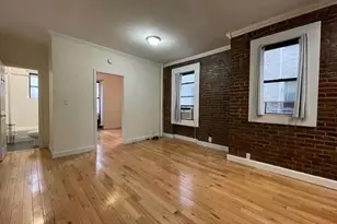 21-06 35th St, Astoria, NY 11105 - Photo 2