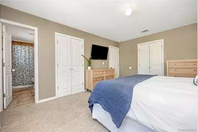 15 Irving Place, Islip Terrace, NY 11752 - Photo 18