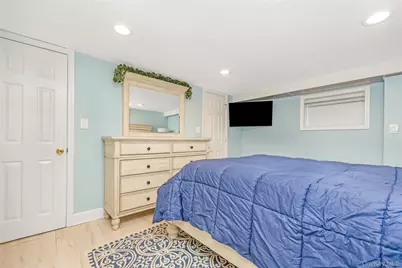 159 Avon Place, West Hempstead, NY 11552 - Photo 26