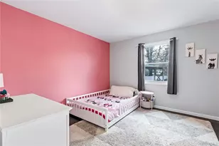 24 Twin River Dr, Oakdale, NY 11769 - Photo 16