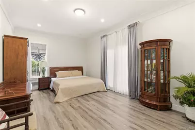 265 Laurel Lane, Syosset, NY 11791 - Photo 20