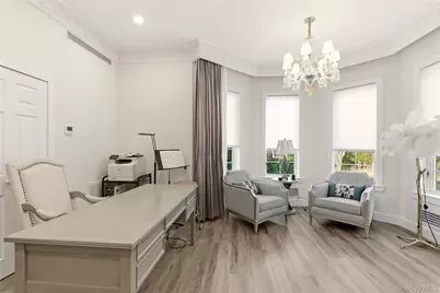 265 Laurel Lane, Syosset, NY 11791 - Photo 22