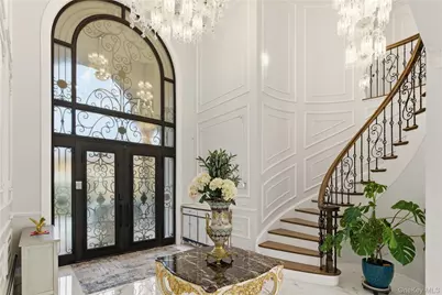 265 Laurel Lane, Syosset, NY 11791 - Photo 26