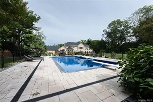 265 Laurel Ln, Syosset, NY 11791 - Photo 48